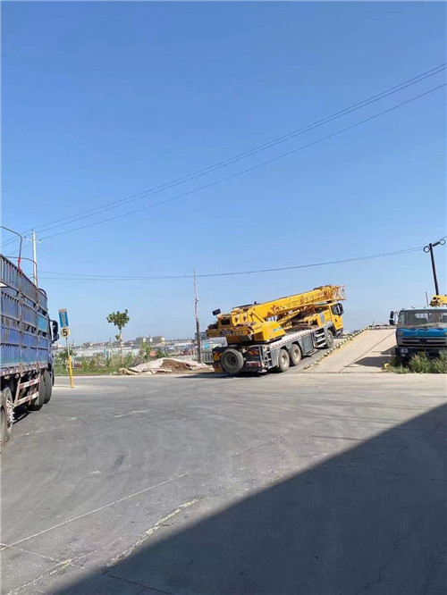 古冶区25吨吊车的租赁价格大概是多少？